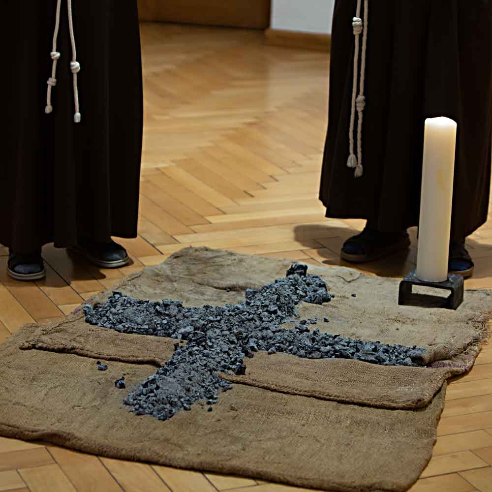 Aschermittwoch - Kutte als Ausdruck von Büssern